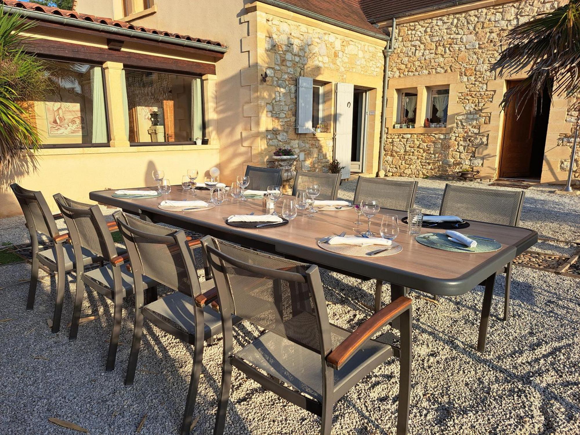 La Barde Montfort, Votre Maison D'Hotes A 4 Kms De Sarlat Dordogne ヴィトラック エクステリア 写真