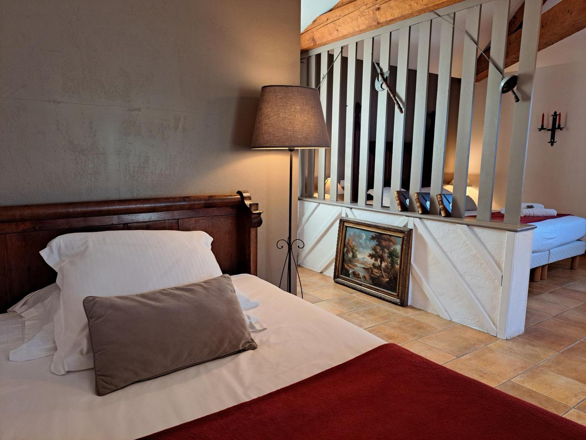 La Barde Montfort, Votre Maison D'Hotes A 4 Kms De Sarlat Dordogne ヴィトラック エクステリア 写真